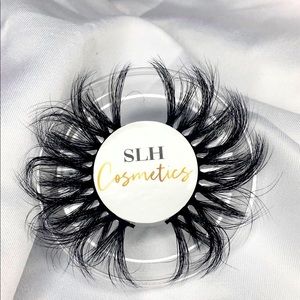 Lashes gloss and adhesive